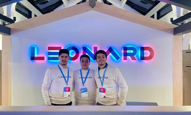 Equipo de Spybee (cortesía)